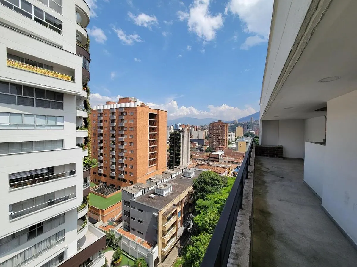 Apto Urbano Con Aire Privado Cool Bien Ubicado Medellín Colombia